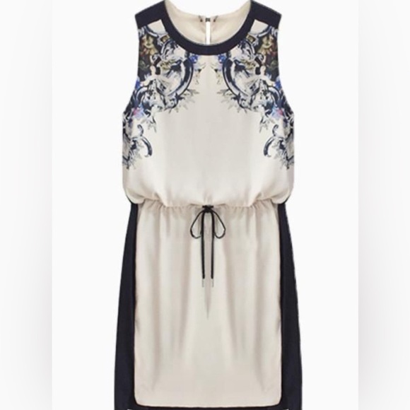 🌸 Beige Drawstring Waist Sleeveless Dress - Picture 1 of 6